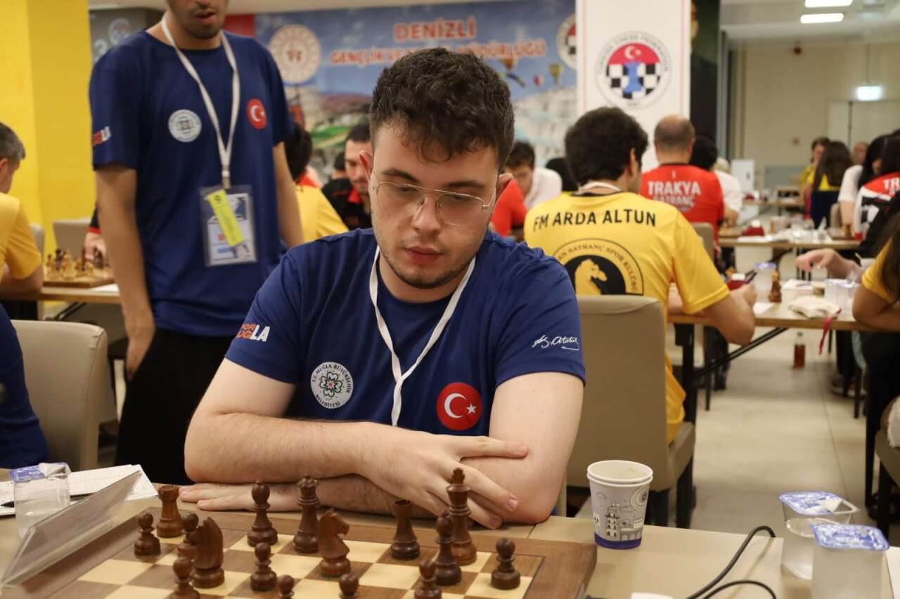 Büyükşehir Satranç Takımı Birinci Lig’e Yükseldi 3